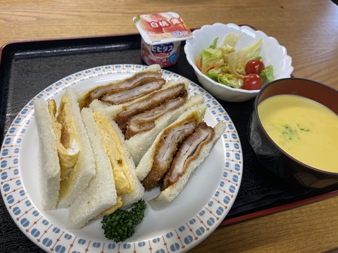 CE9DF39D-F28C-440C-94D5-B06D8561A18C