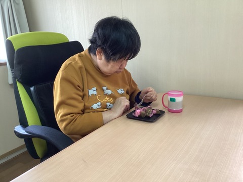 32A4C09B-5AA5-46F8-8F65-0F4C7FE12613