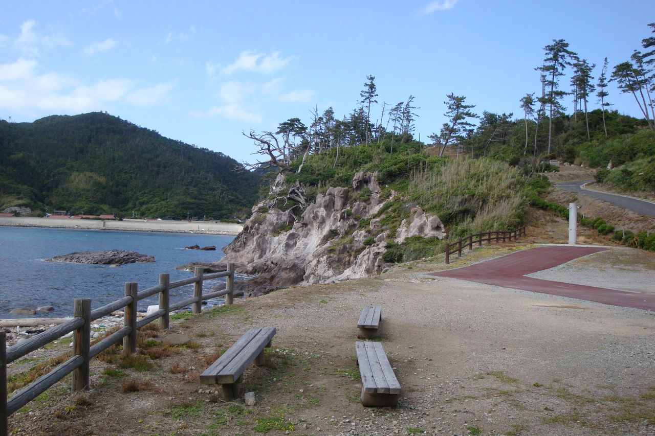 隠岐の島の７３０日
	  ４５０日目　吉浦野営場と久見海水浴場
	コメント