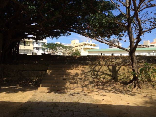 崇元寺バス停 オッサンのたわごと