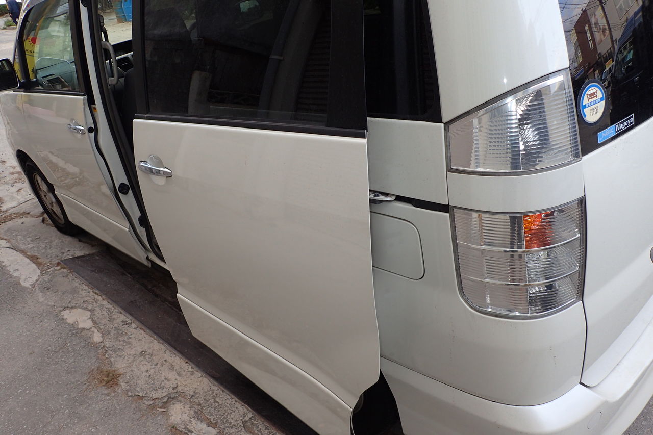 Voxy スライドドアが開かなくなる Okinawaーmidnight Voxy スライドドアが開かなくなる Okinawaーmidnight