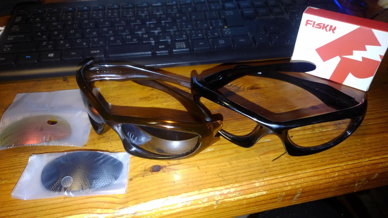 Oakley Monsterdog レンズ交換 海賊船長のひとりごと Oakley Monsterdog レンズ交換 海賊船長のひとりごと