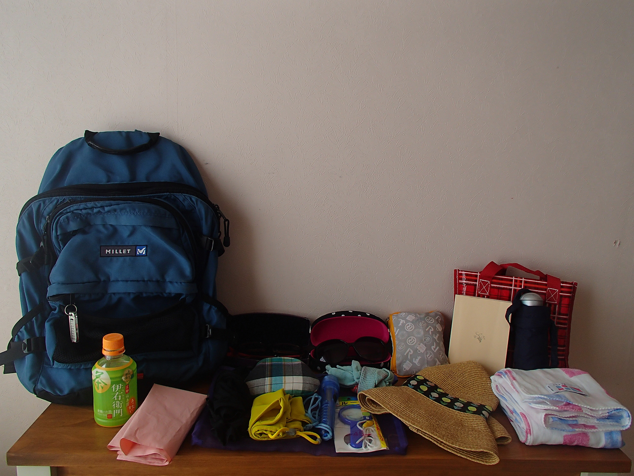 リュックの中身 絶対に日焼けしたくない 沖縄離島旅行の持ち物