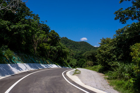 014road_karst