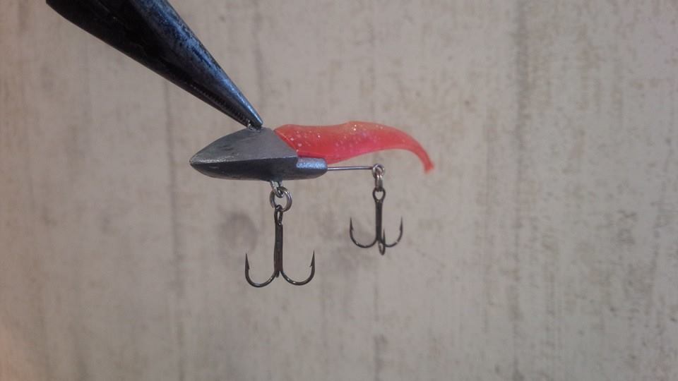 おきちゃんジグヘッドで太刀魚 シーバスとルアーニュース東海 シーバスよルアーを食え おきちゃんジグヘッドで太刀魚 シーバスとルアーニュース東海 シーバスよルアーを食え