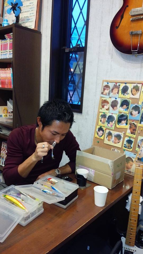 ジャクソン ソルトテスター井熊亮 釣りビジョンに出るの巻 シーバスよルアーを食え ジャクソン ソルトテスター井熊亮 釣りビジョンに出るの巻 シーバスよルアーを食え