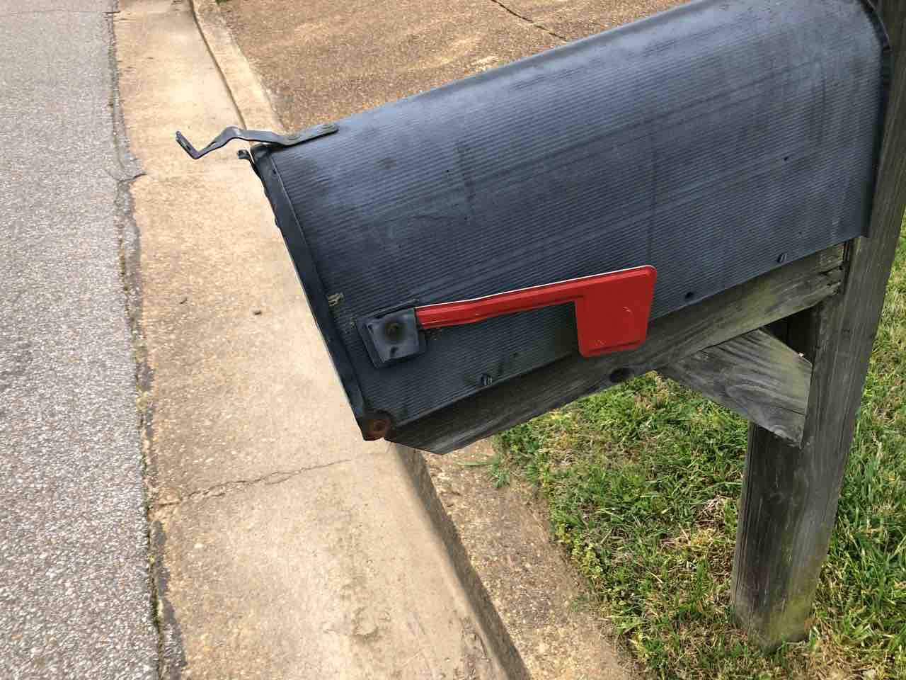 ポストの赤い旗 英語学習とusビザ アメリカ生活について