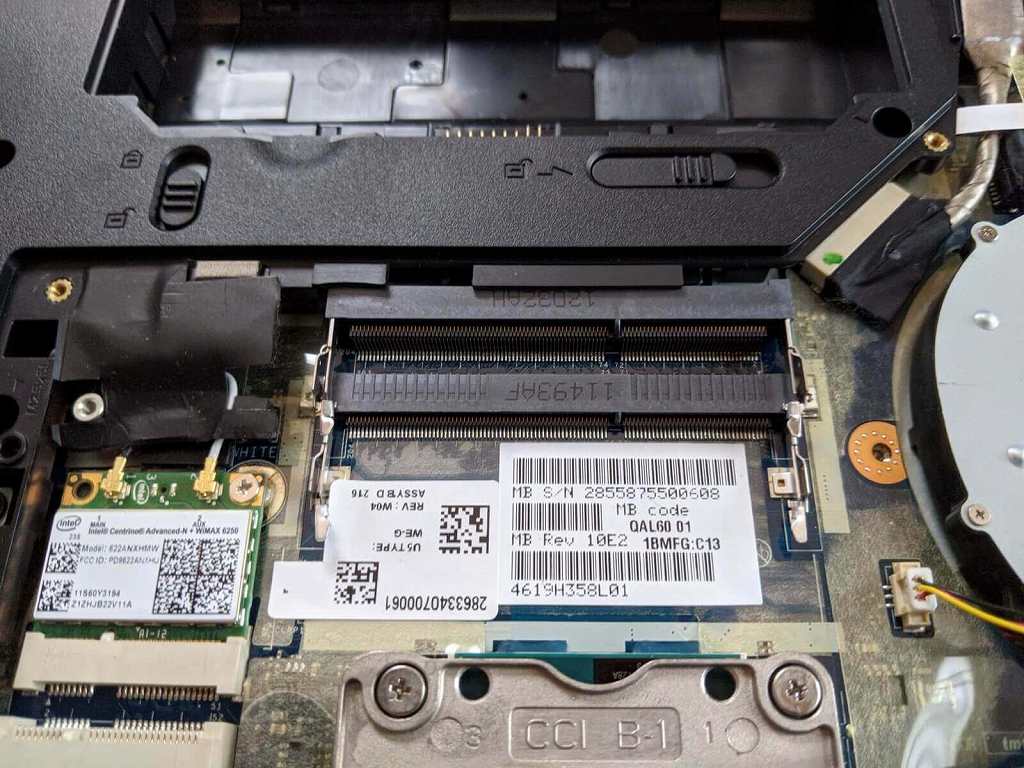 LaVie LL750/Hの分解丨メモリ交換・増設手順(NEC) : ひまチュン