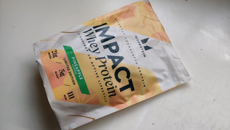 マイプロテイン パイナップル味をレビュー｜味・泡立ち・溶けやすさを