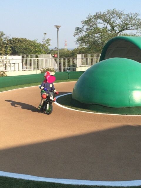 {BBBE2AB5-4E12-41D6-B2AD-2B192EF0B93F:01}