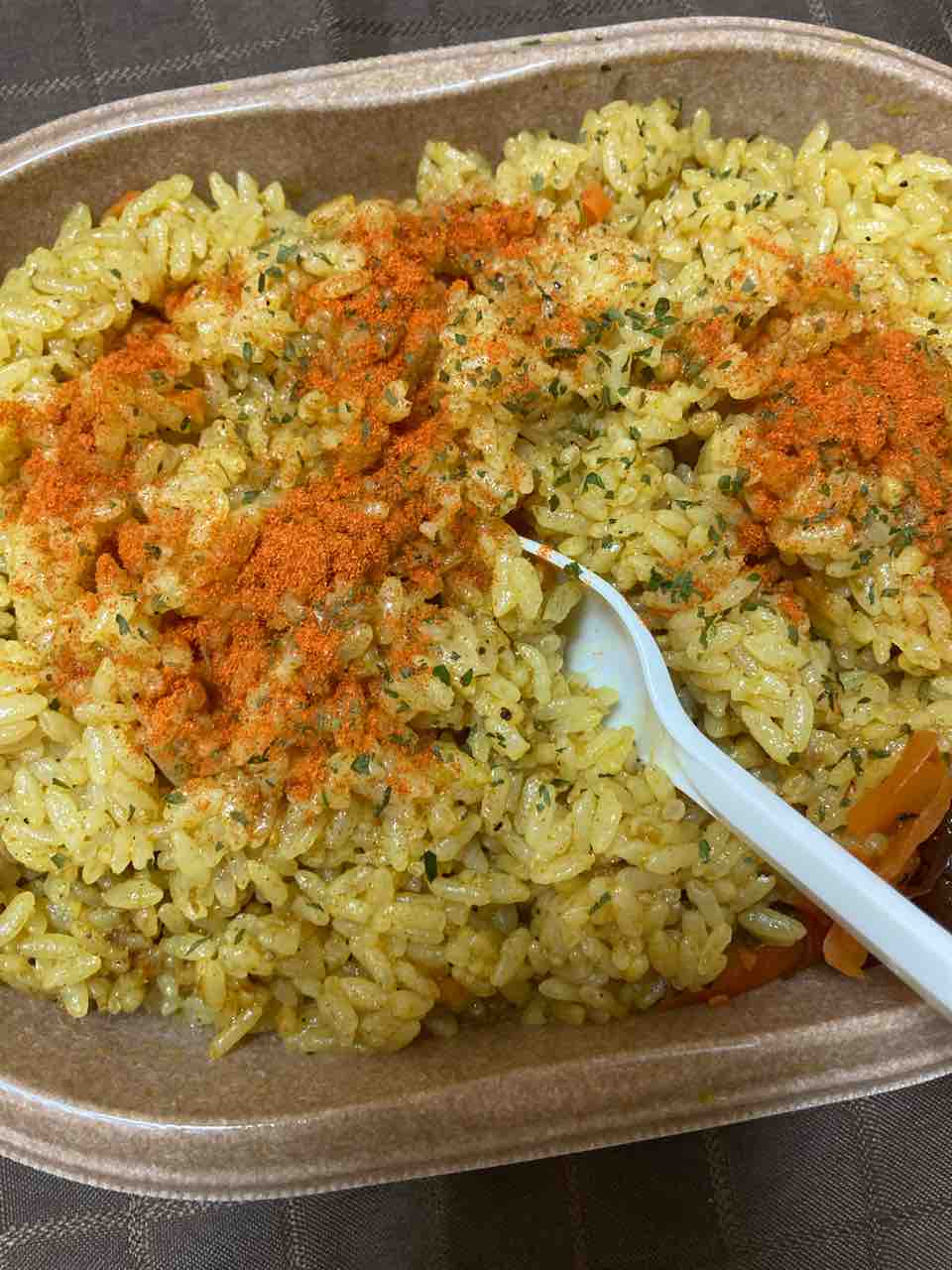 お惣菜 21 287 セブンイレブン ドライカレーピラフは安くてボリューミーだが味変要素は自前で追加したい所 カレー探求 たまにai創薬