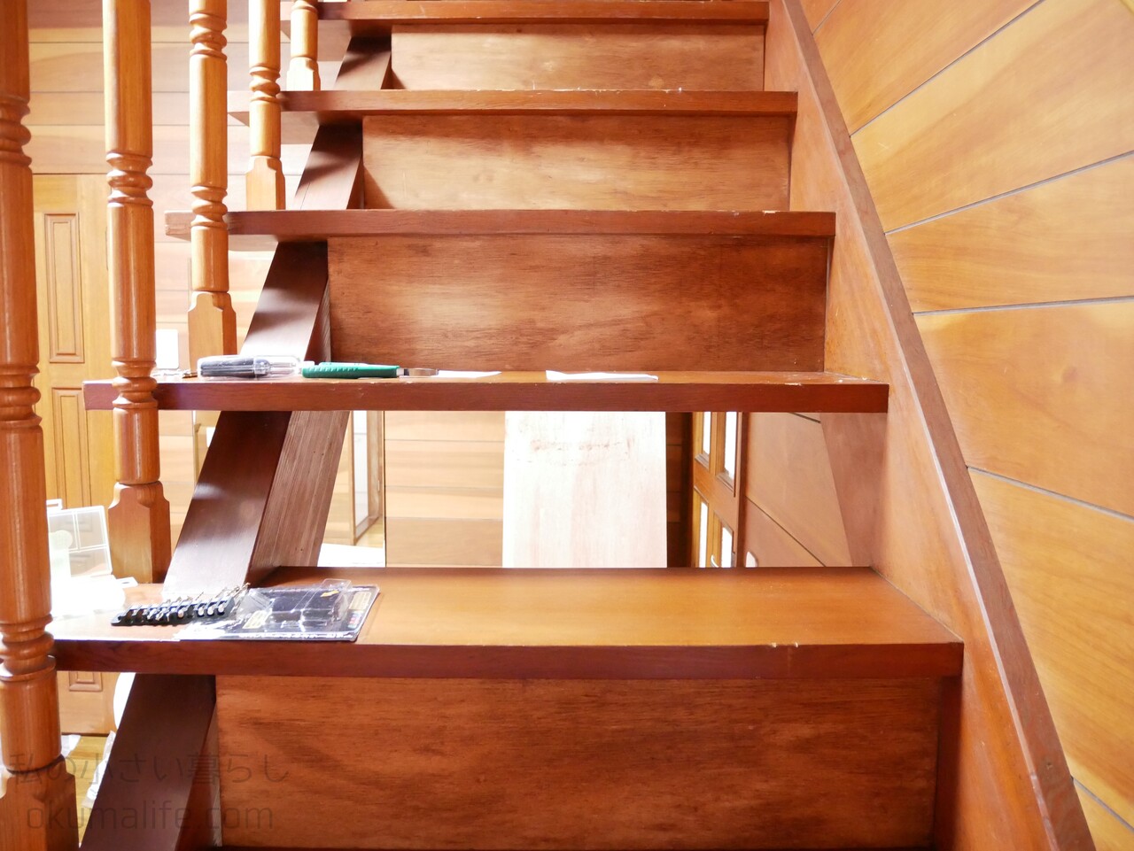 Diy 階段の隙間を板で塞いで子供の転落を防ぐ 私の小さい暮らし Powered By ライブドアブログ