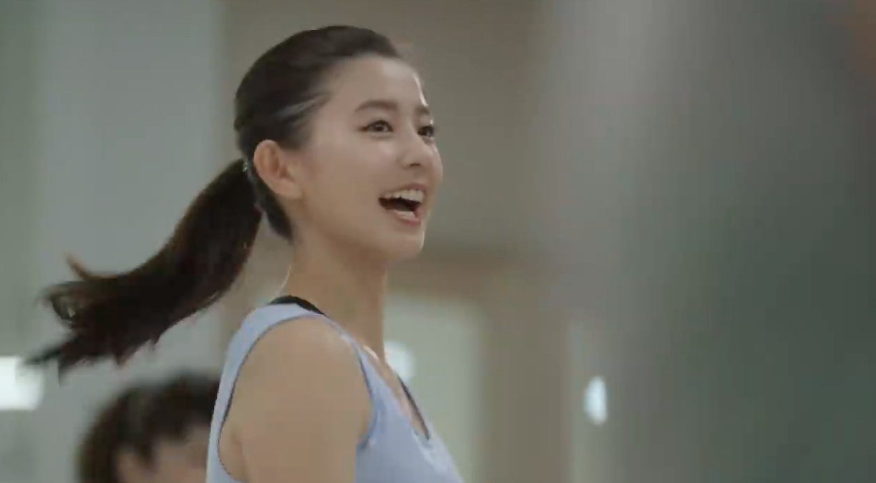 サントリー特茶cmのスペシャルすぎる紅一点 Utagei