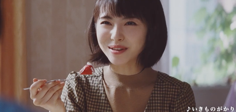 浜辺美波2