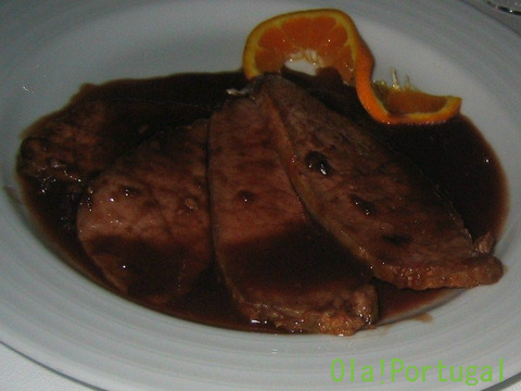 ポルトガル料理:豚肉のロースト、シェリーソース添え