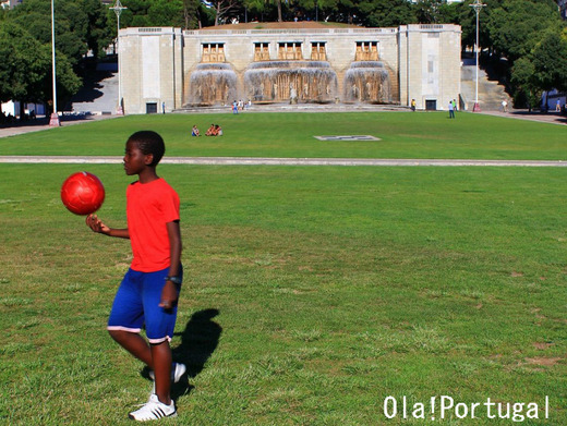 Fonte luminosa alameda, Lisboa