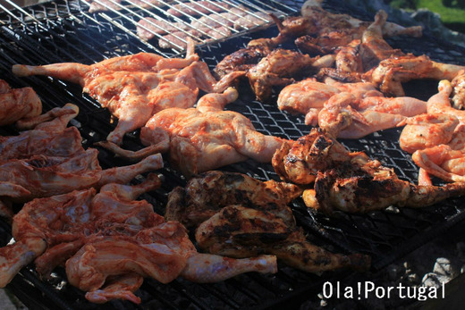 ポルトガル料理：Frango assado フランゴ・アッサード（鶏の炭火焼）