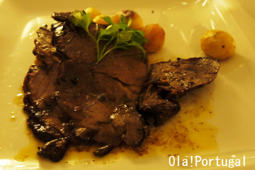 ポルトガル料理:Perna de Borrego (子羊の足)
