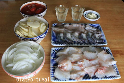 ポルトガル料理レシピ:カルディラーダ(魚のトマト煮込み)