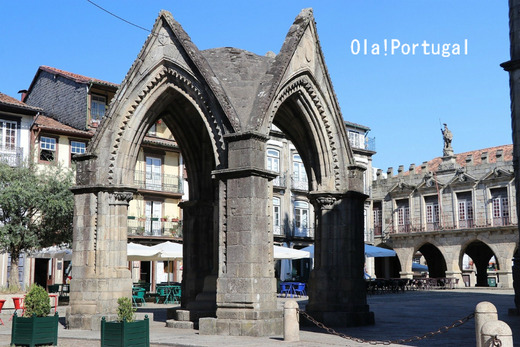 ノッサ・セニョーラ・ダ・オリベイラ教会(ギマランイス)