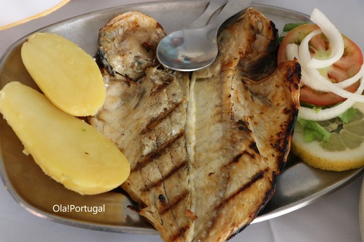 ポルトガルの魚料理:Dourada Grelhada ドウラーダ・グリリャーダ