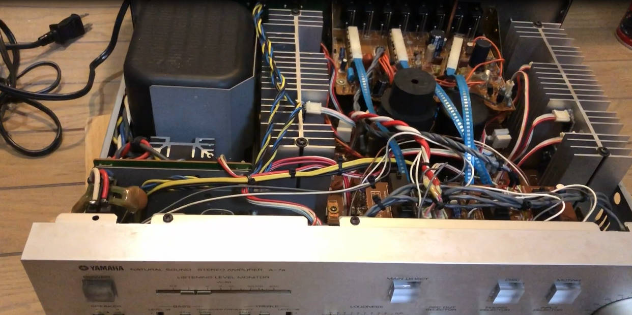 YAMAHA A-7a プリメインアンプJUNK品修理 1回目 : 古い YAMAHA A-7a プリメインアンプJUNK品修理 1回目 : 古い