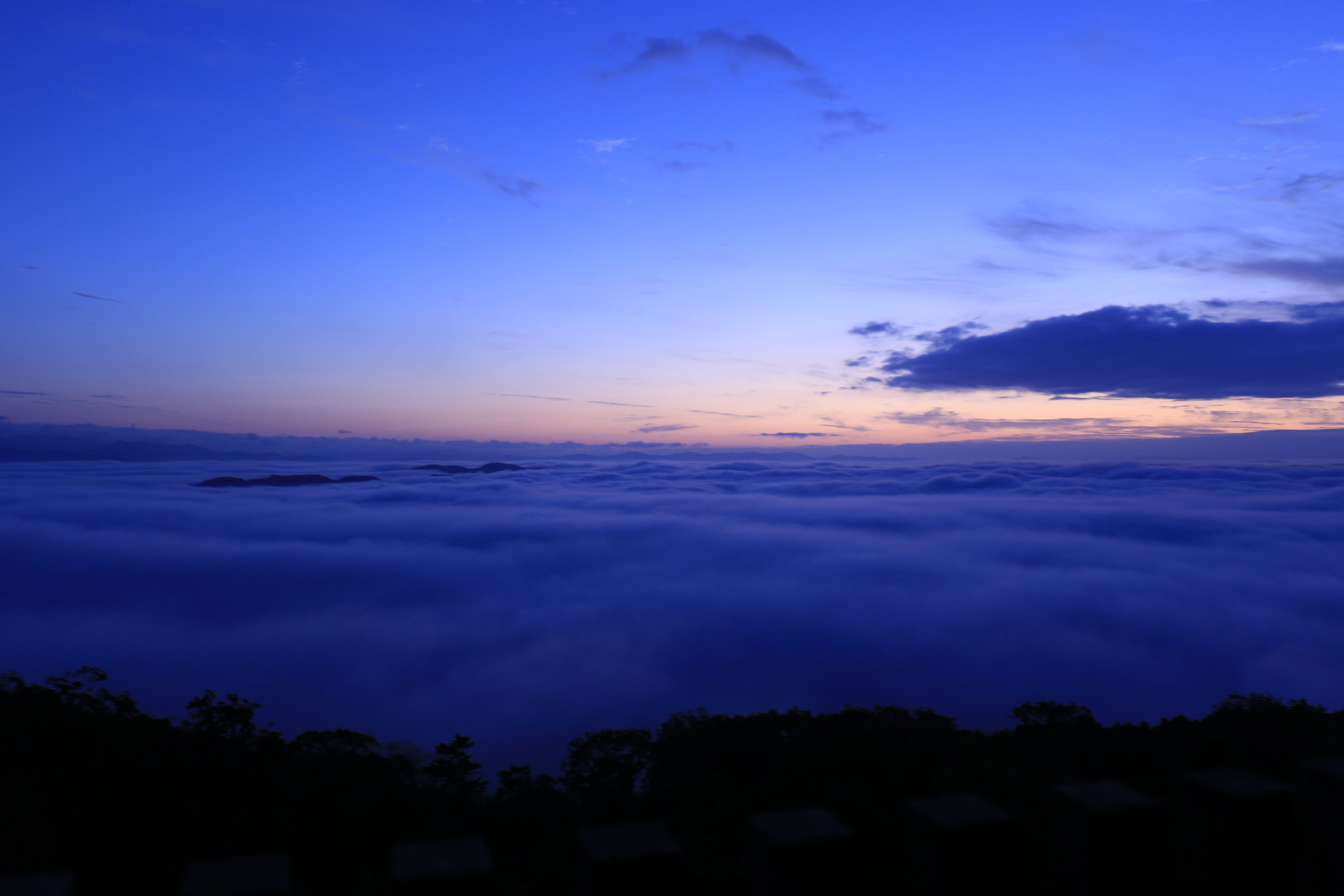 雲海で有名な広島県三次市の高谷山の霧を撮ったどー Old Sailorのブログ