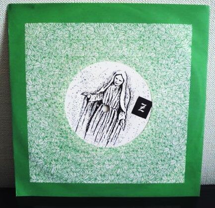 邦楽 MOBS /PROJECTION OF ASTRAL BODY 2ndEP MOBS（EP）「PROJECTION Of ASTRAL BODY」 : ダンボールの中の80年代