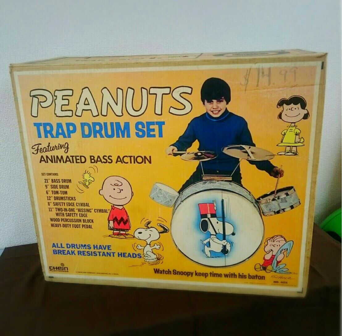 PEANUTS スヌーピー ドラム 赤・黄色 バチ付き