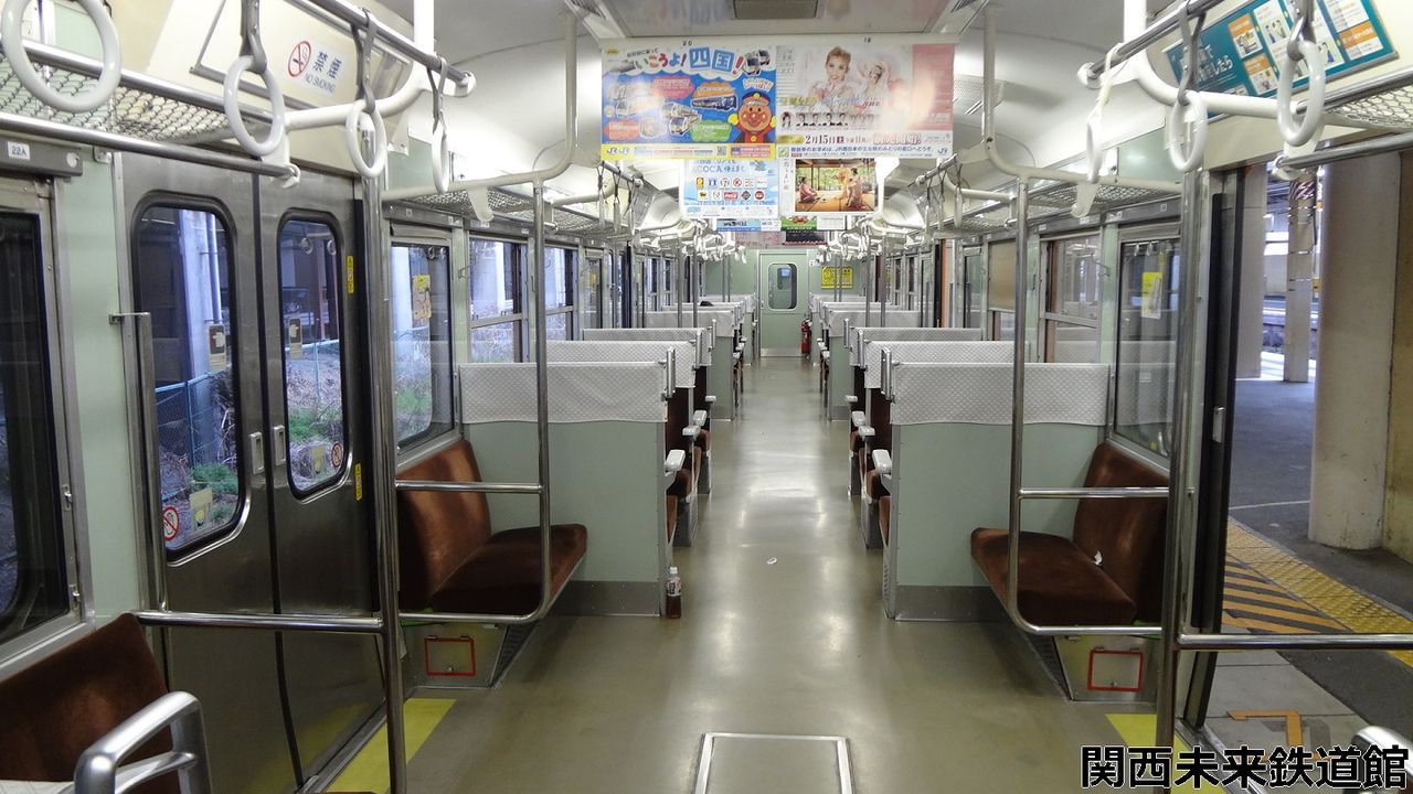 車内学】115系300番台(未更新車) 岡オカA-13編成の車内 : 関西と風景と 