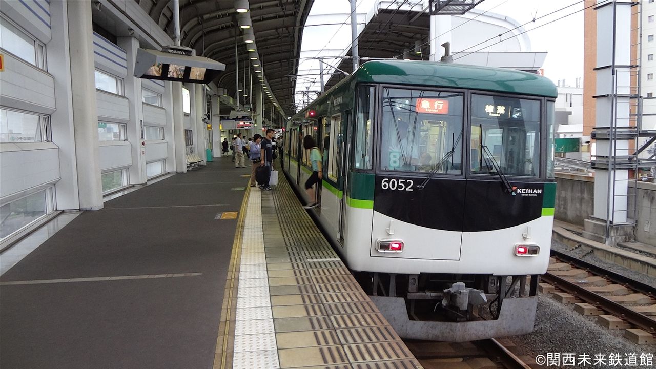 京阪6000系 新塗装 8両編成セット(リニューアル車) 京阪 8連の一般車がすべて新塗装に｜鉄道ニュース｜2011年11月2