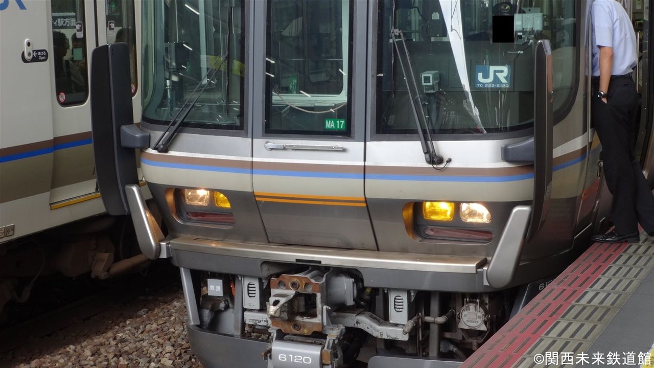 転落防止幌が設置された223系6000番台 : 関西と風景と未来のブログ