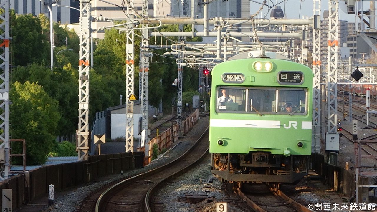 大阪環状線を走る緑色の103系 関西と風景と未来のブログ