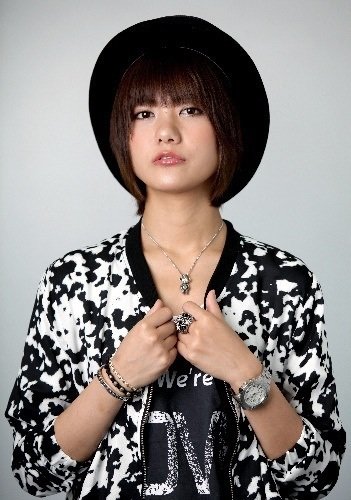 https://livedoor.blogimg.jp/omaeranews-idol/imgs/8/2/827abef8.jpg