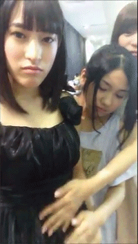 https://livedoor.blogimg.jp/omaeranews-idol/imgs/a/0/a024567a.gif