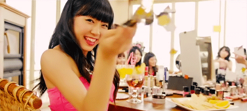 https://livedoor.blogimg.jp/omaeranews-idol/imgs/a/6/a64ff240.gif