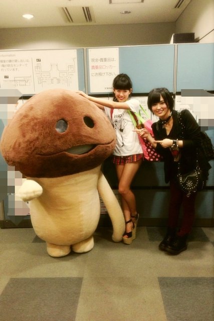 https://livedoor.blogimg.jp/omaeranews-idol/imgs/b/a/ba3050b5.jpg