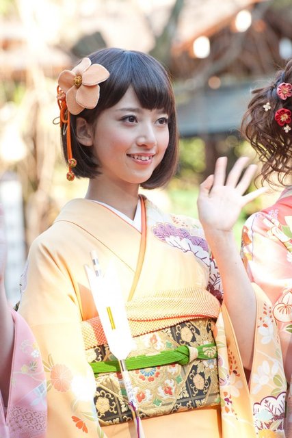 https://livedoor.blogimg.jp/omaeranews-idol/imgs/d/3/d3285b30.jpg