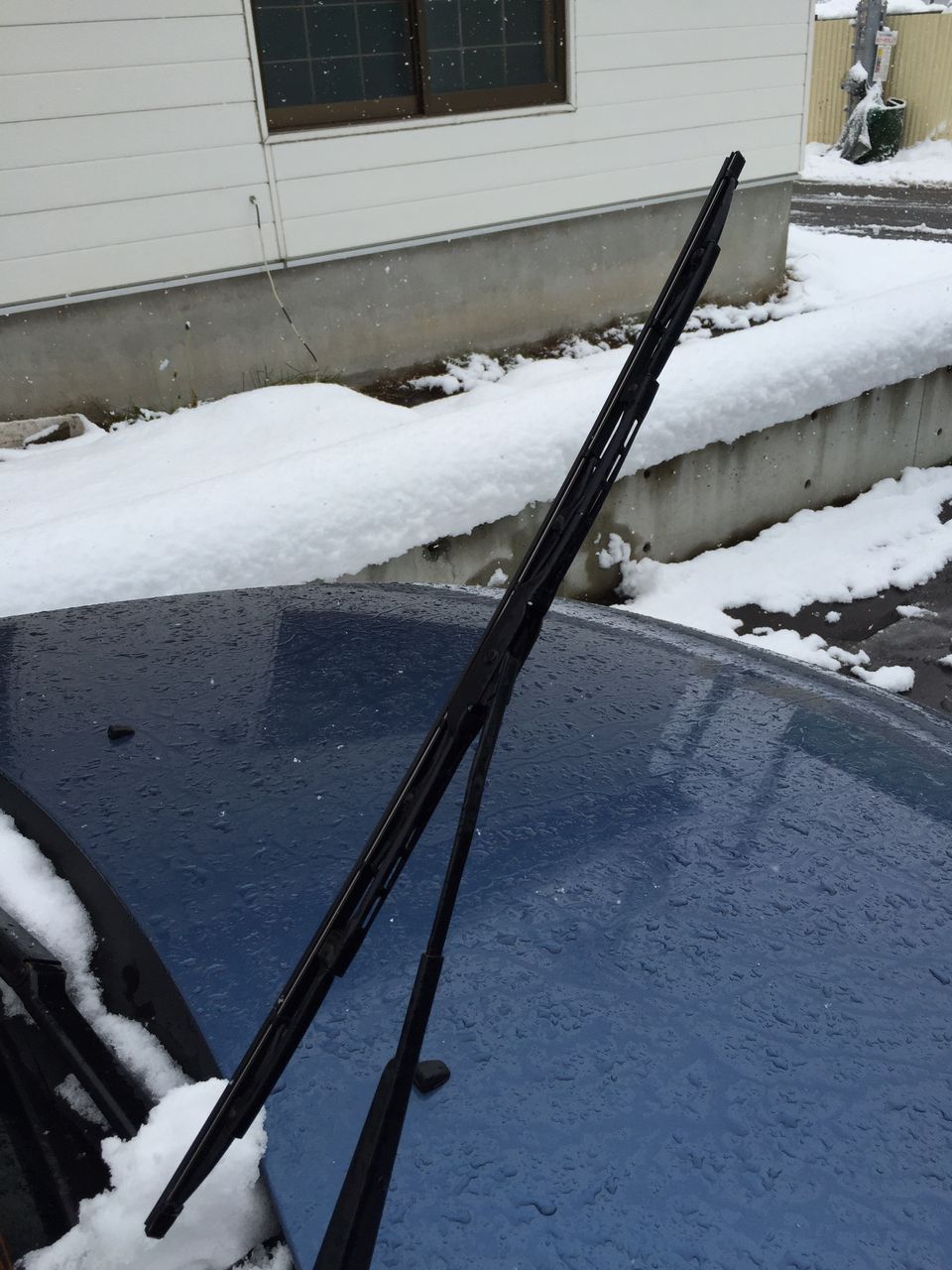 ワイパー交換には気をつけて下さい 保険屋さんのブログ