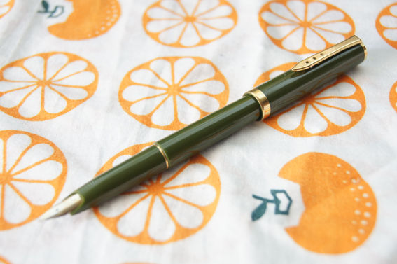 プラチナ万年筆　廃盤　 新品ケース付き　細字　ベラージュ プラチナ「ベラージュ 初期型 PLB-3000 万年筆」レビュー