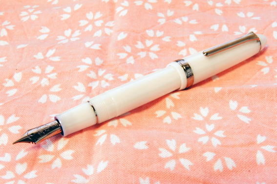 旧型ニブ　ホワイトゴールド　F プロフィット 21 セーラー　万年筆 21k Amazon | セーラー万年筆 万年筆 プロフィット21 ホワイト 細字 11