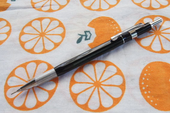 三菱鉛筆「ハイピッチホルダー」レビュー : テーゲー日記 〜文具と
