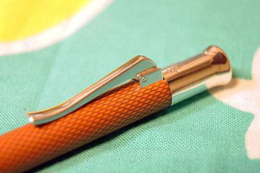 ファーバーカステル「ギロシェ ペンシル」レビュー : テーゲー日記