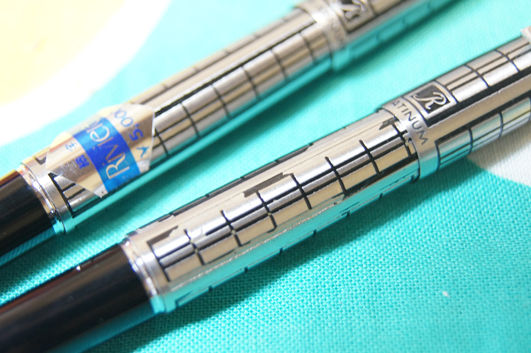 匿名配送 NO.9328 プラチナ万年筆 リビエール Riviere ２本セット Amazon.co.jp: プラチナ万年筆 リビエール ボールペン レトロ