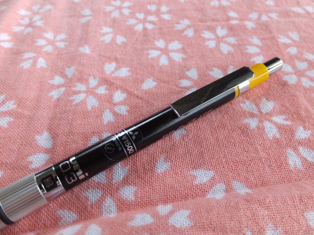 新品 廃盤 三菱鉛筆 ユニ PRO STAFF プロスタッフ シャーペン 2本 新品 廃盤 三菱鉛筆 ユニ PRO STAFF プロスタッフ シャーペン 2