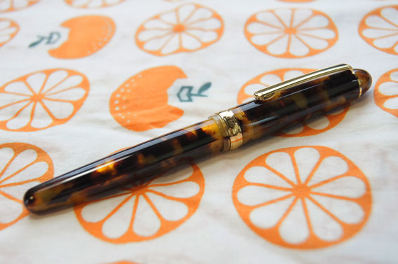 プラチナ「＃3776 セルロイド 万年筆 鼈甲」レビュー : テーゲー