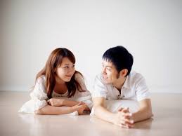 異性と何をすると付き合っている事になるか判明