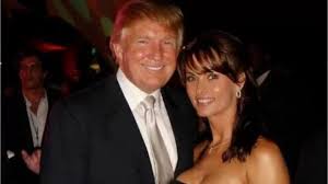 トランプとの不倫を告白した女