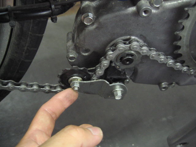 アシスト自転車 チェーン調整