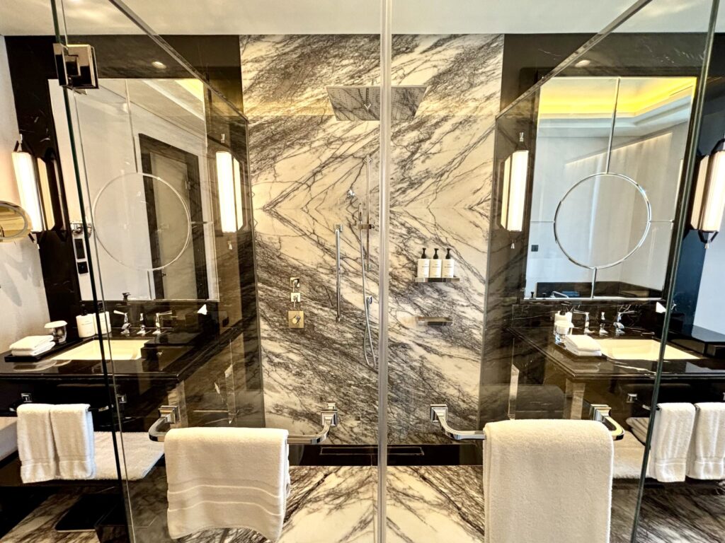 ドーハ ホテル ヒルトン Waldorf Astoria Doha West Bay 宿泊レビュー